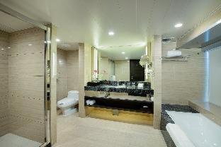 Rio Hotel - 8