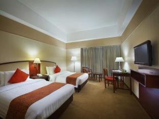 Berjaya Makati Hotel - Manila - 5