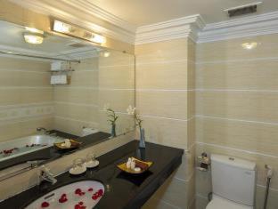 Lucky 3 Hotel & Travel - Hanoi - 1