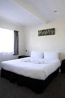 Tairua Shores Motel - 6