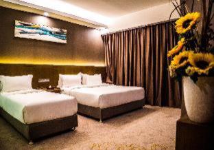 GRAND FLORA HOTEL - 3