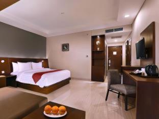 Aston Imperial Bekasi Hotel & Conference Center - Bekasi - 9