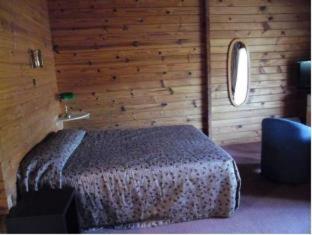 Alpine Lodge Motel - 1
