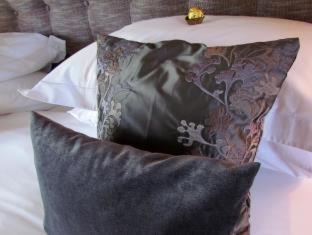 River Meadow Manor - Centurion - 5
