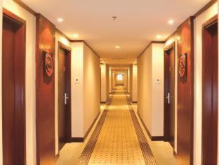 Emperor Hotel - Macau - 4