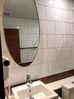 Navakitel Design Hotel - Nakhon Si Thammarat - 8