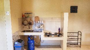 Queen Victoria Apartment Batam - 9