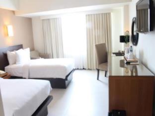 Hotel Santika Pandegiling - Surabaya - Surabaya - 5