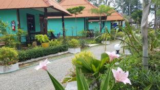 Lanta L.D. Beach Bungalow - 7