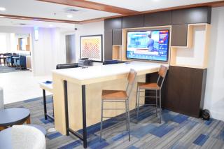 Holiday Inn Express & Suites Pensacola West I-10 by IHG - Pensacola - 2