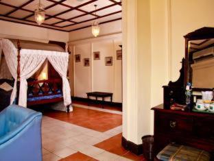 Grand Oriental Hotel - 1