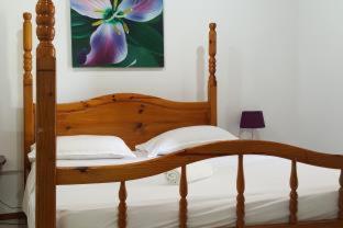 Beau Vallon Bungalows - 6