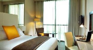 Yas Plaza Circuit by IHG - 9