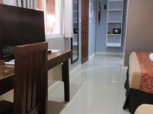 Kav's Beach Resort - 2