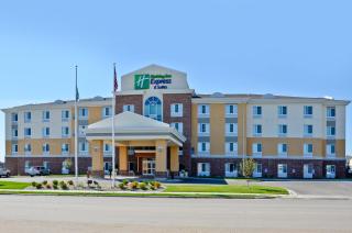 Holiday Inn Express & Suites - Williston by IHG - 0
