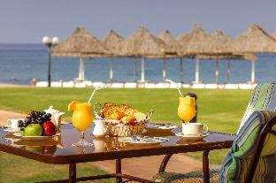 Royal Beach Hotel & Resort - 9