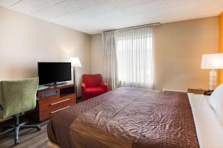 Fairmount Inn & Suites - Stroudsburg, Poconos - 1