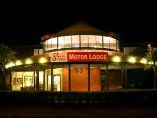 83 By The Sea Motor Lodge - 3