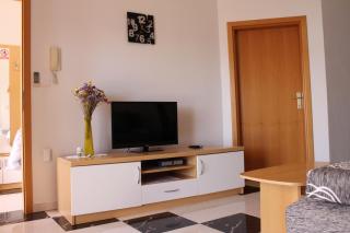 Apartments Mustač - Drage - 1