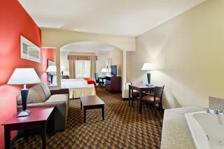 Holiday Inn Express & Suites Malvern by IHG - Malvern - 3