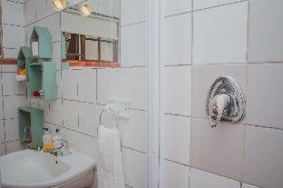 Aan de Oever Guesthouse - 9