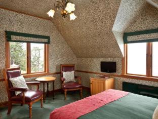 Larnach Lodge & Stable Stay - 1