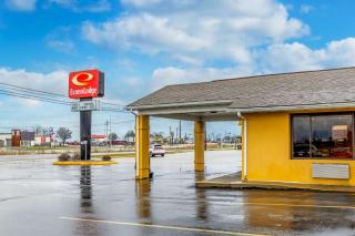 Econo Lodge Seymour - 9