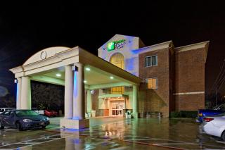 Holiday Inn Express & Suites San Antonio South by IHG - San Antonio - 1