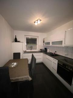 International 4 - 6