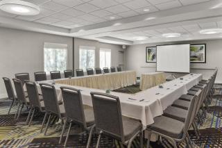 Holiday Inn Express Hotel & Suites Sacramento Airport Natomas by IHG - 8