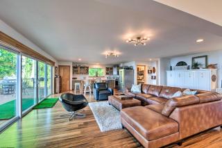 Mid-Century Cabin with Deck and Puget Sound Vistas! - Hansville - 0
