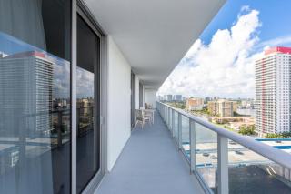 Luxury Family Rental three bedroom Hyde Beach House Resort Miami 22th floor - Hallandale Beach - 4
