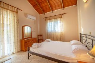 Artemis House - Fiolítis - 2