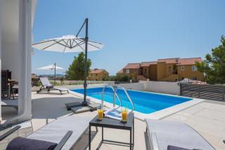 Villa Nadija with heated pool - Vodice - 6