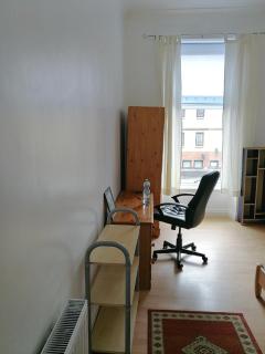 Budget Double Bedroom Near Glasgow City Centre and West End - Glasgow - 5