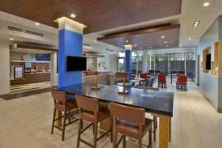 Holiday Inn Express and Suites South Hill by IHG - South Hill - 2