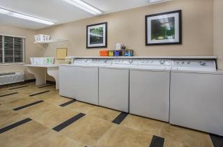 Candlewood Suites Louisville Airport by IHG - Louisville - 1