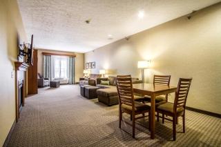Comfort Suites Hotel and Conference Center - Berlin - 2