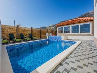 Holiday Home Chester with Heated Pool - Kaštela - 5
