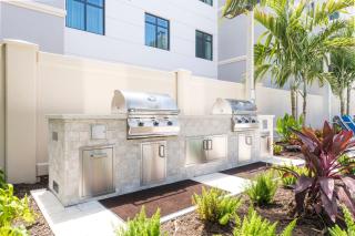 Staybridge Suites - Naples - Marco Island by IHG - Naples - 1