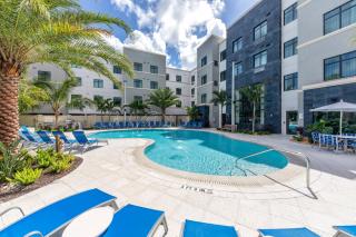 Staybridge Suites - Naples - Marco Island by IHG - Naples - 0
