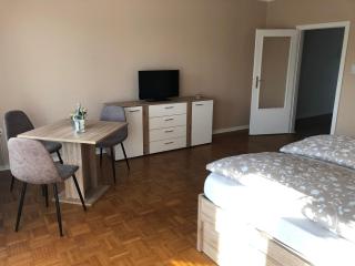 Super Lage, neu renovierte, gemütliche Unterkunft - Lübeck - 7
