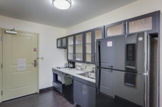 Candlewood Suites College Station by IHG - Bryan - 6