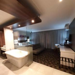 Palm Swift Luxury Accommodation - Brits - 1
