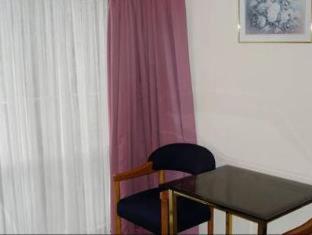 Adelaide Motel - Wellington - 2