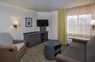 Candlewood Suites Bowling Green by IHG - 8