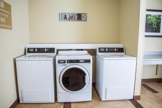 Candlewood Suites Denver North - Thornton by IHG - Thornton - 9