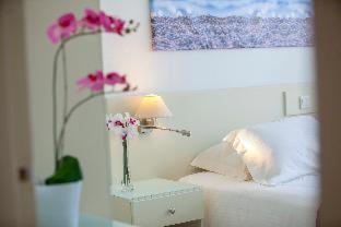 Mayfair Hotel - 4