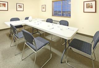 Candlewood Suites Fayetteville by IHG - Fayetteville - 4