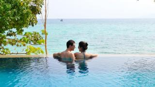 Phi Phi Holiday Resort, Leam Tong Beach - Phi Phi Don - 4